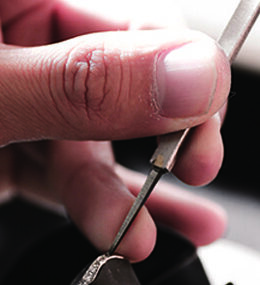 CLEARが紹介する花匠の彫